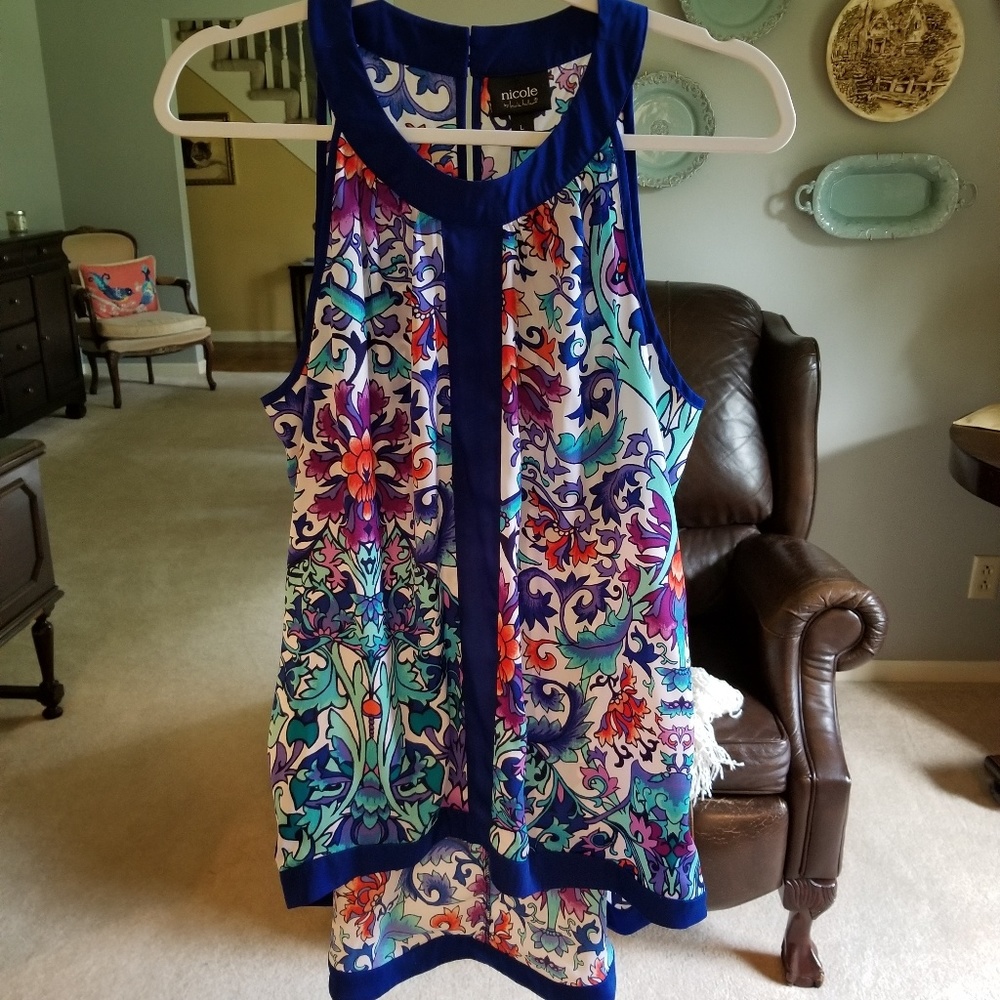Floral Sleeveless Tank Large